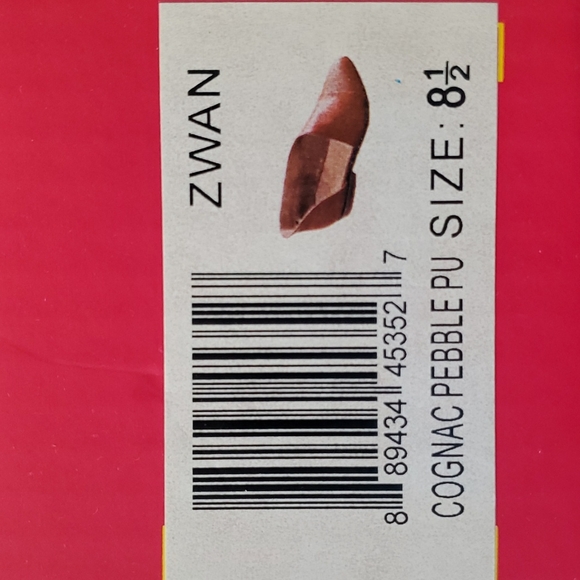 New! Women's PU Leather Cognac Pointed Toe Dorsey ankle bootie .25 inch heel - Picture 6 of 6